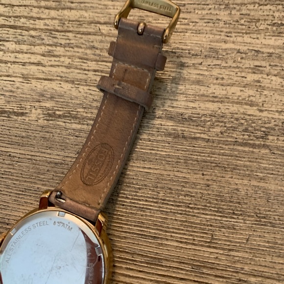 Fossil Watch - Picture 4 of 4
